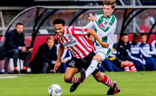 在肘区短停 在肘区短停